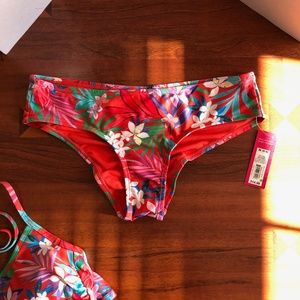 NWT Exhilaration Target Tropical Ruched Bikini Bottom M